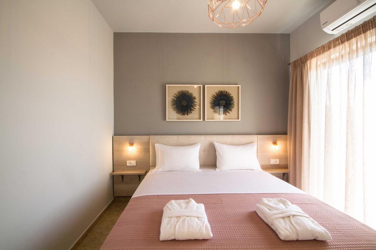 Mike's I Luxury Above The Sea Kissamos