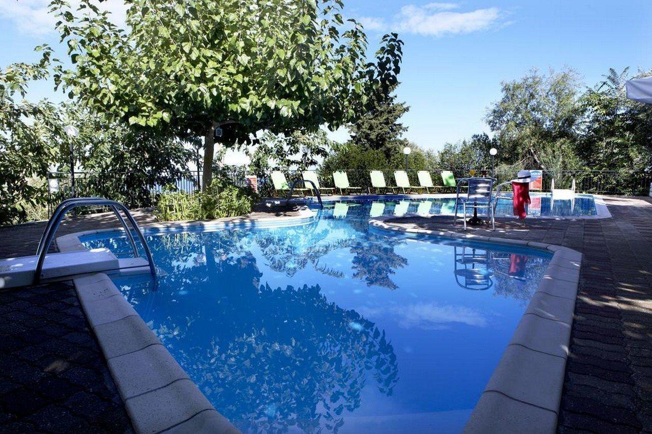 Aparthotel Dafnoudi Antipata (Erisos)