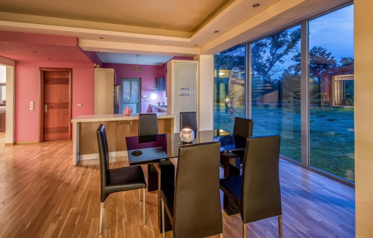 Villa Astarte Villas - Istar Villa With Tennis Court *