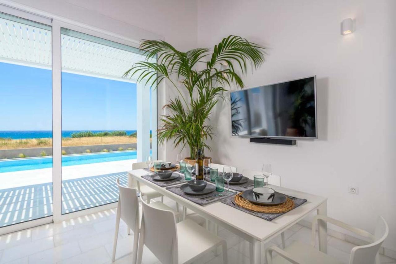 Seashore Beachfront Villa *