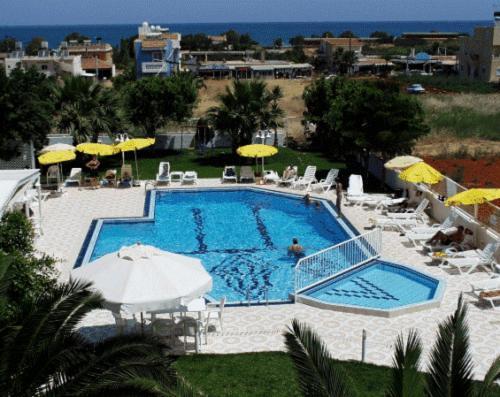Aparthotel Manolis 3*