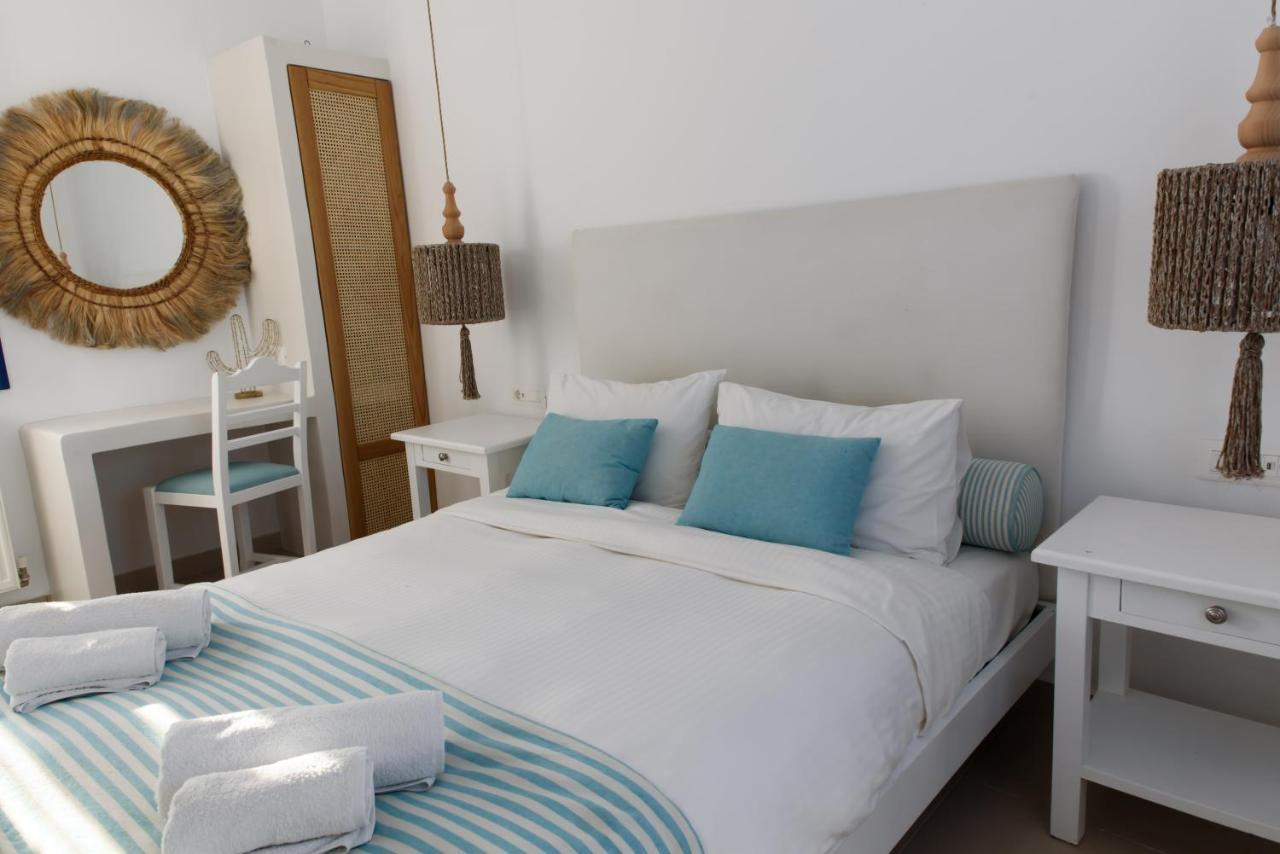 Apartment Orelia Kamari (Santorini)