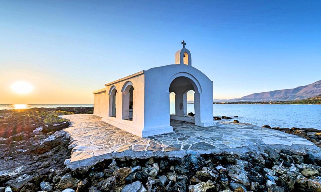 Orientem Heated Pool