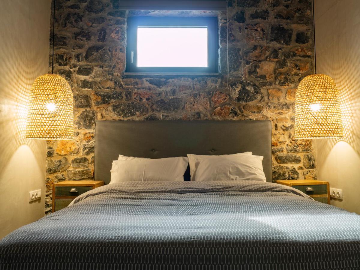 Pezoulia Aparthotel 3*