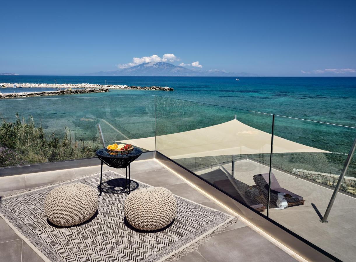 Lamer Seafront Villa, Zante Zen By Thinkvilla Kypseli