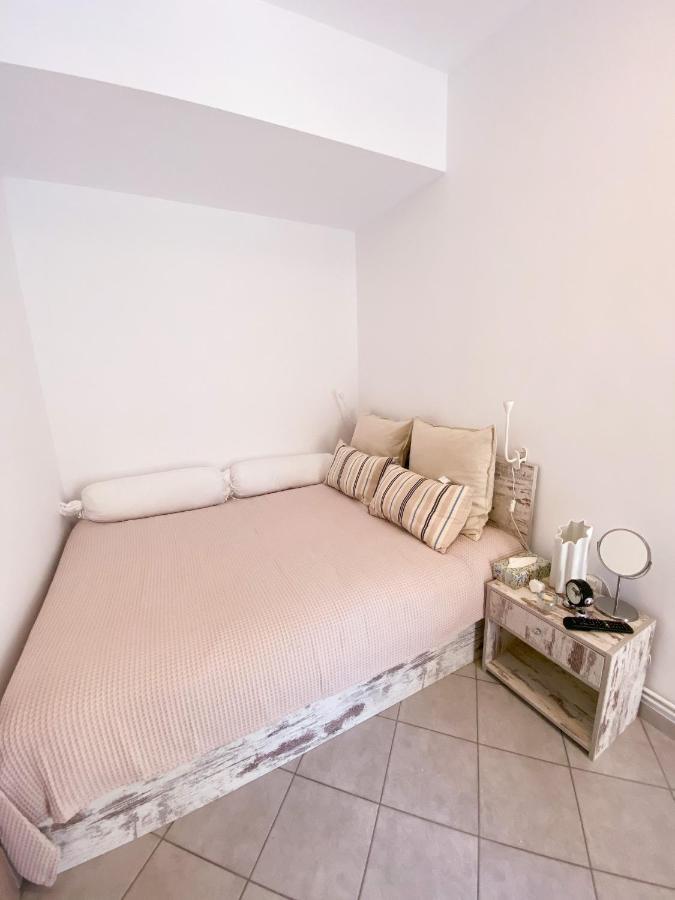 Apartment A Wonderful In Front Of The Sea! Peraia (Thessaloniki)