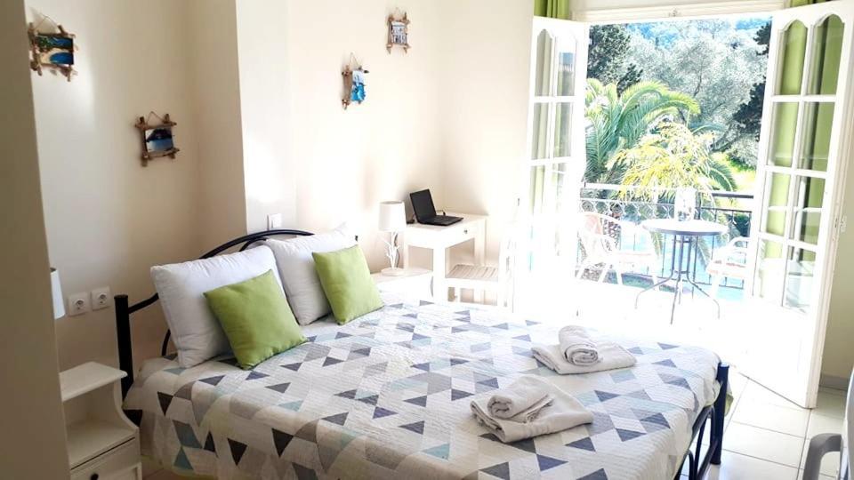 Apartment Asprokavos And *