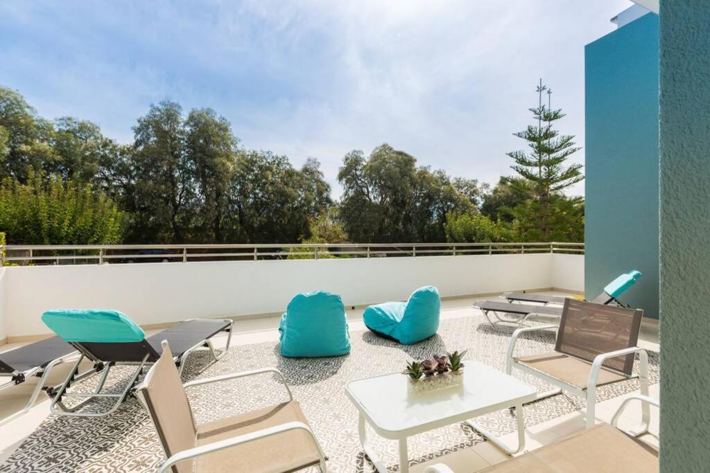 Adelhome - Sea View & Walking Distance To Beach! Apartment Adelianos Kampos