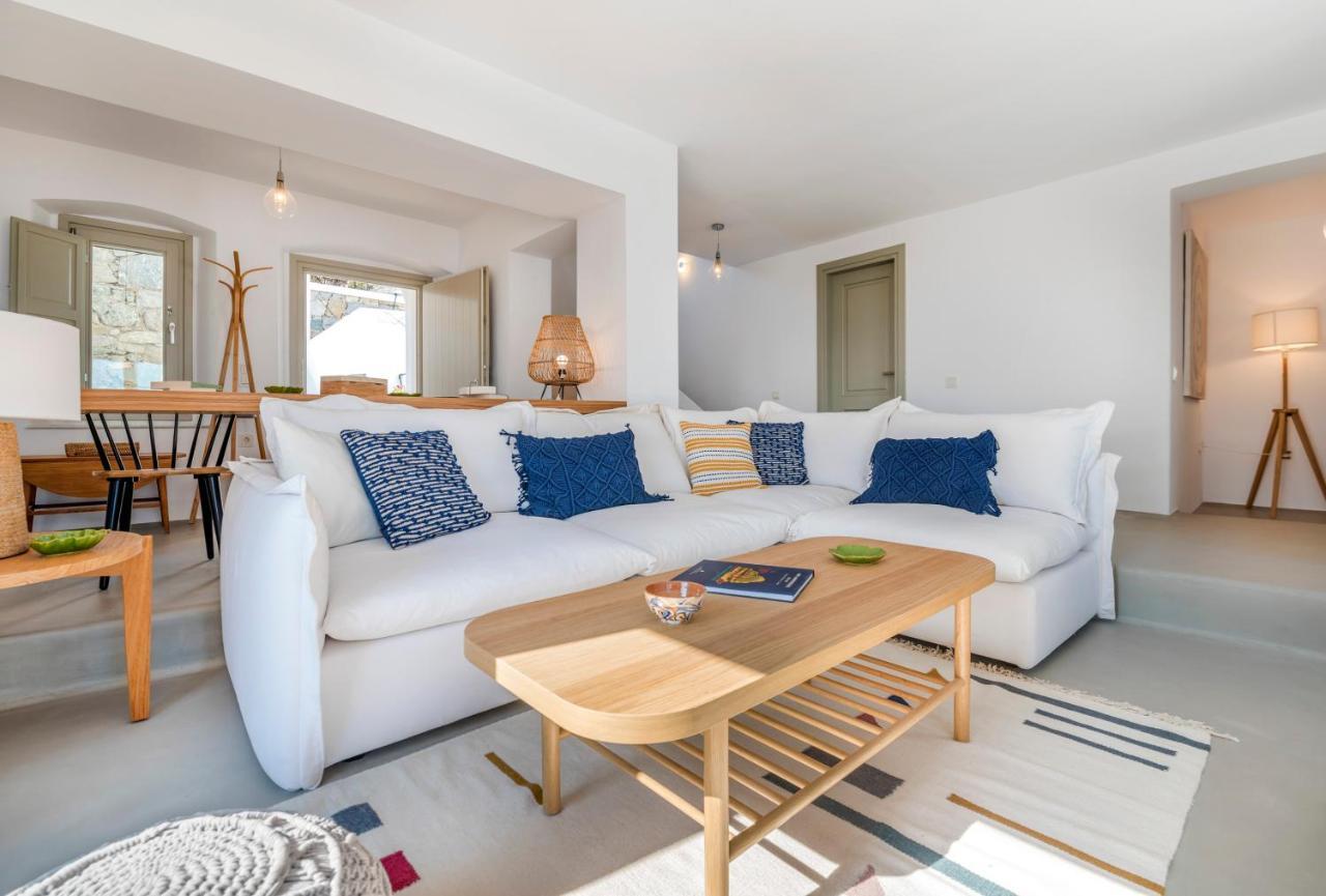 Bohemian Blue - 7 Bdrm - In 200m - Mg Villa