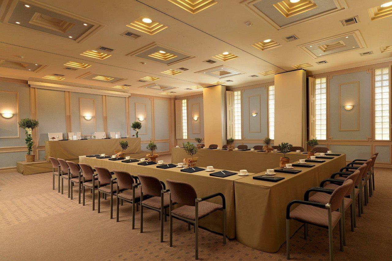 Knossos Royal Resort 5*
