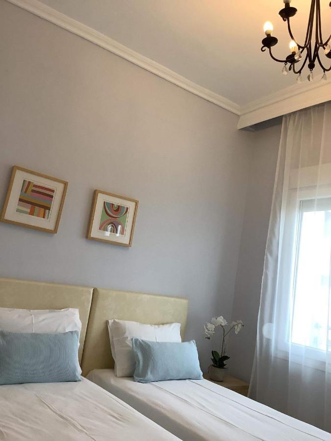 Blue & White Luxury Flogita