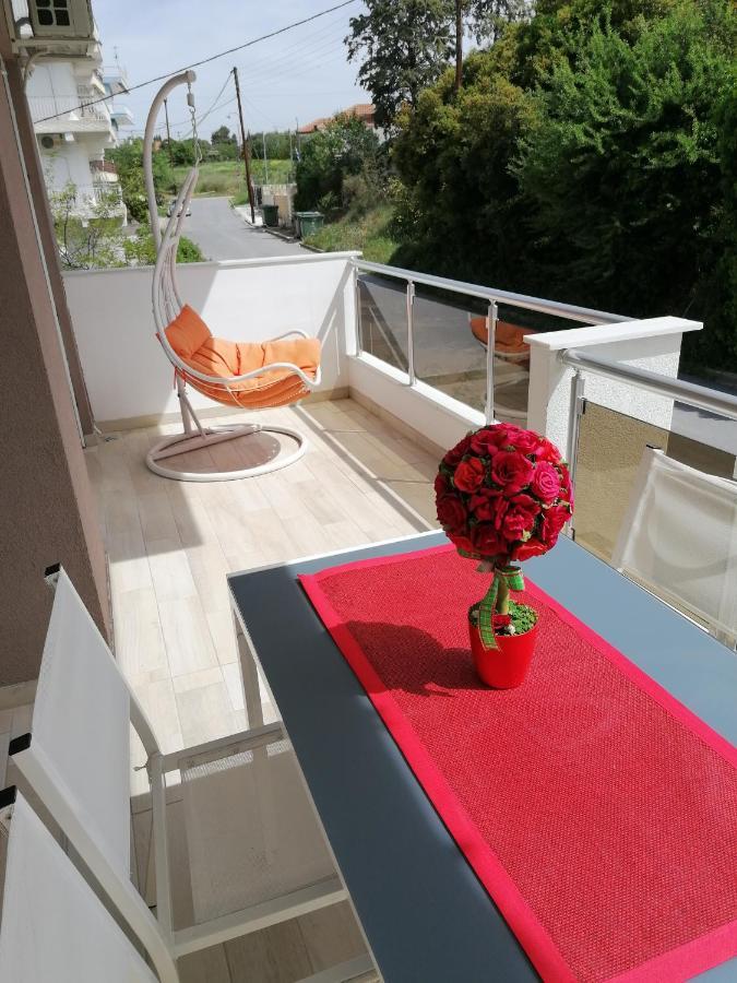 Crystal Blue Apartment *