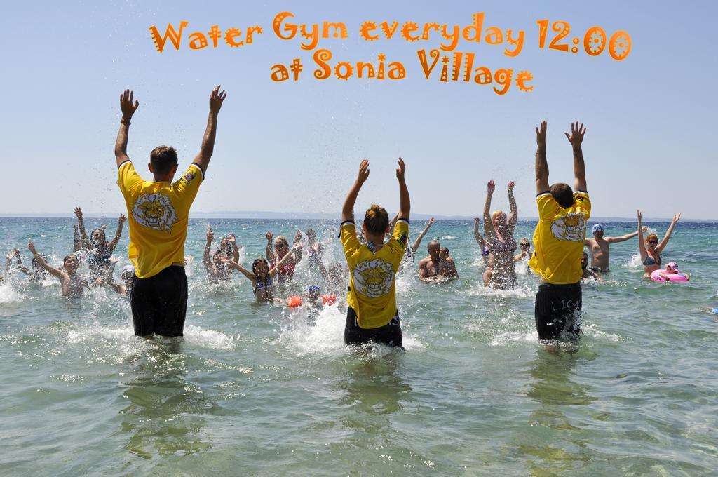 Aparthotel Sonia Village