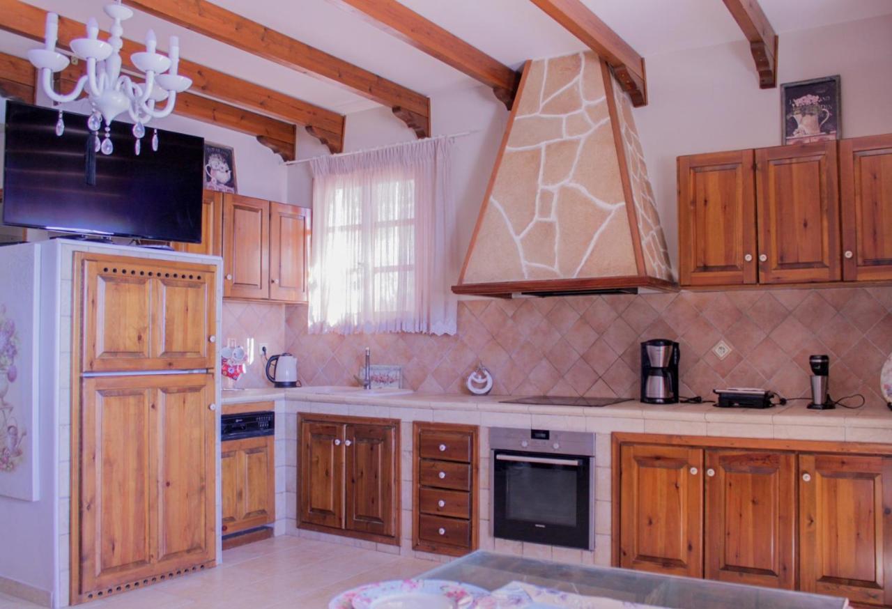 Apartment Limnioni *