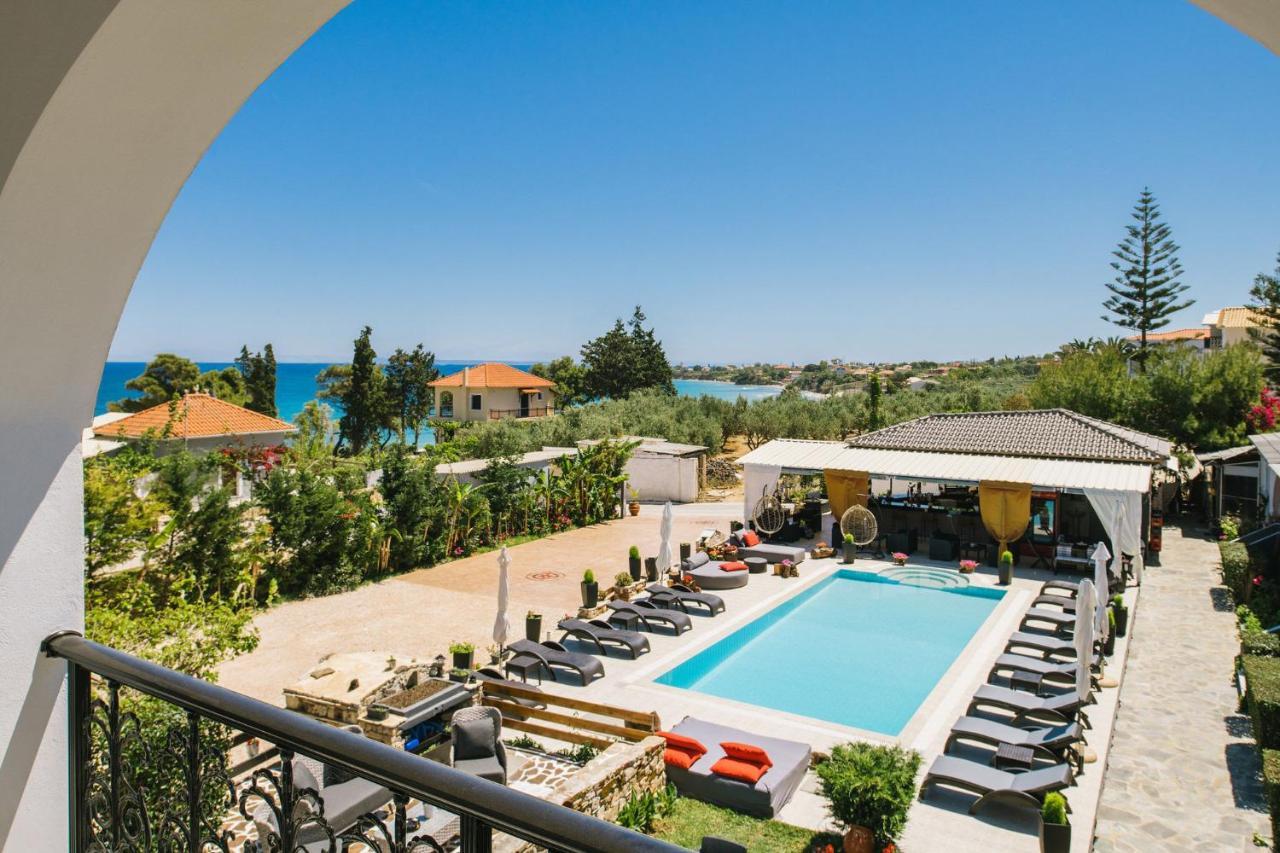Corali Sea Breath & Pool Amoudi