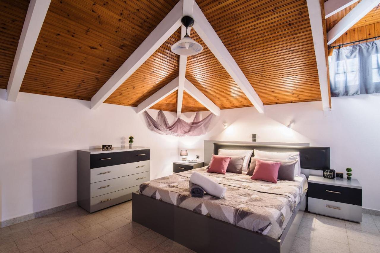 Apartment Corali Sea Breath & Pool *