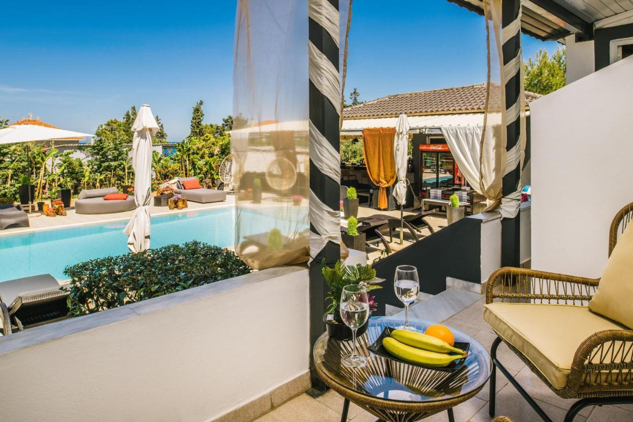 Apartment Corali Sea Breath & Pool Amoudi