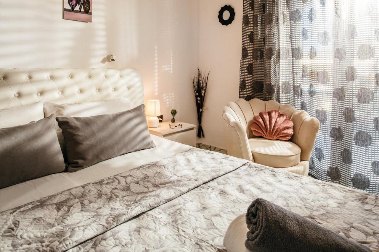 Corali Sea Breath & Pool Apartment *