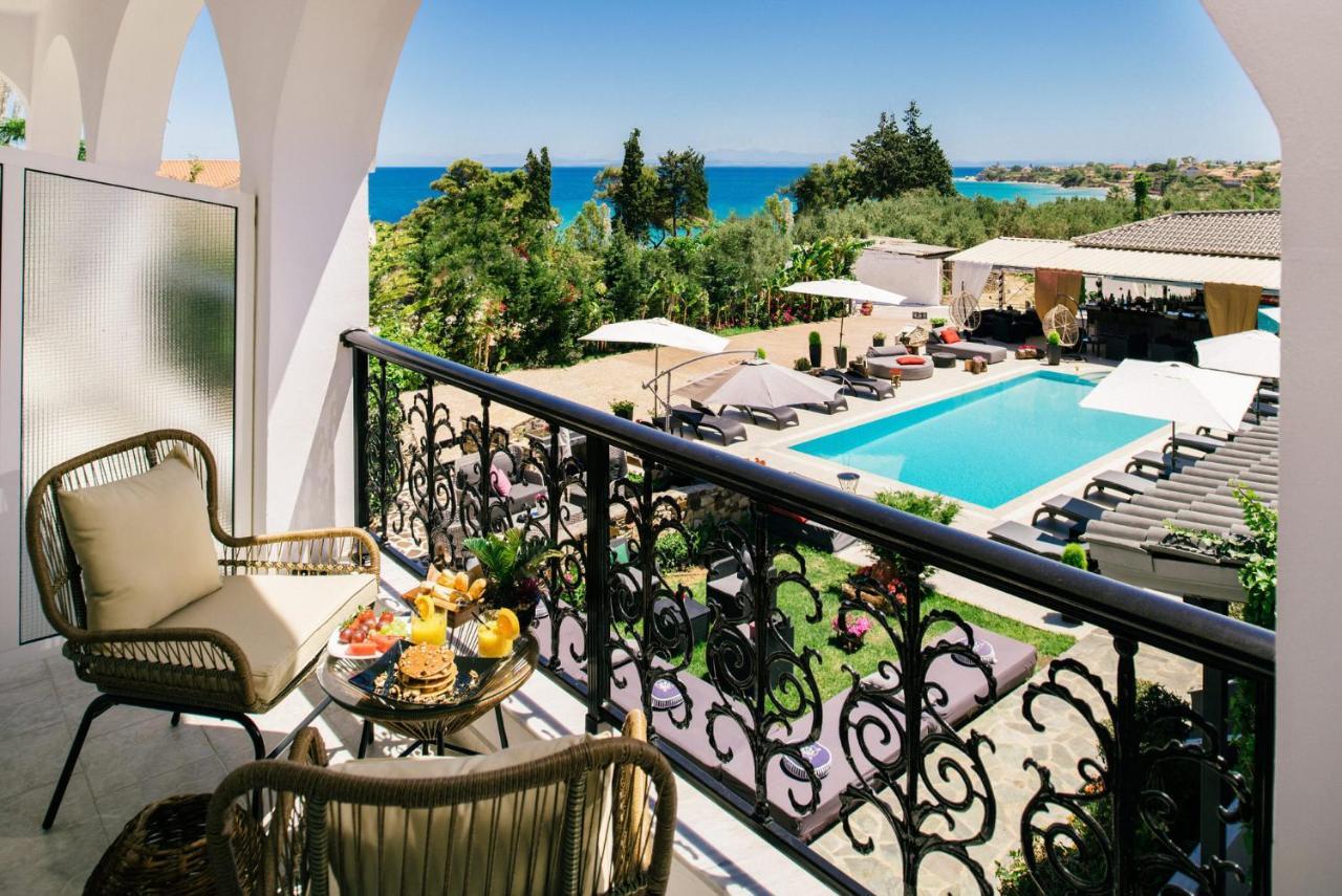 Corali Sea Breath & Pool * Amoudi