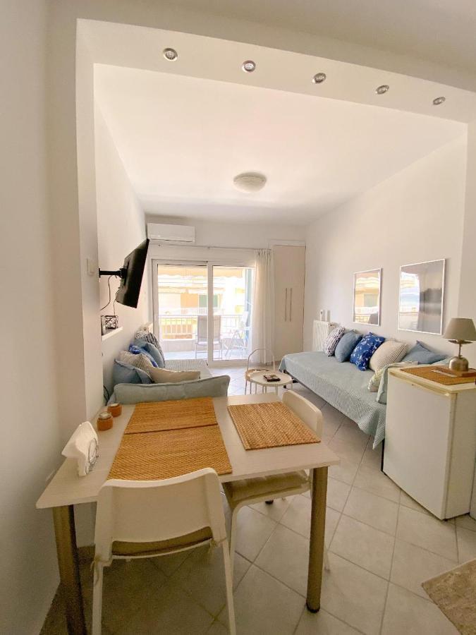 Apartment A Wonderful In Front Of The Sea! Peraia (Thessaloniki)