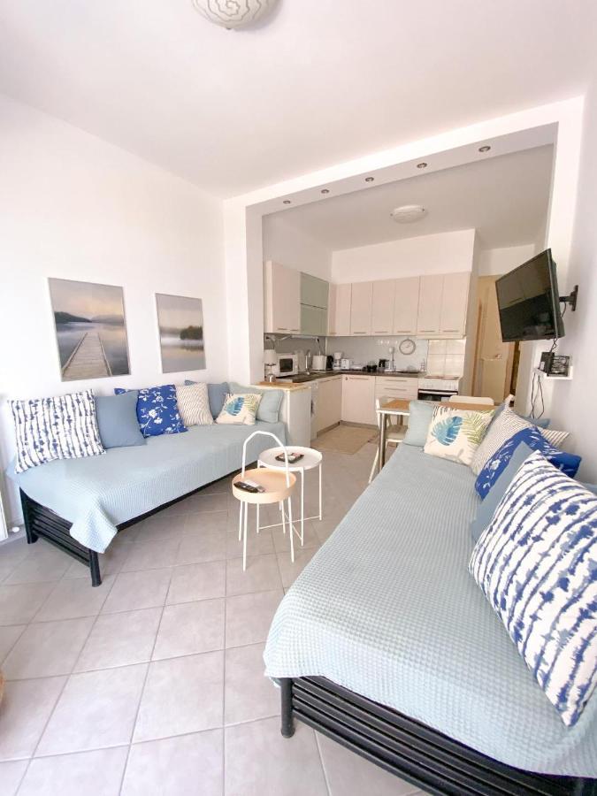 Apartment A Wonderful In Front Of The Sea! Peraia (Thessaloniki)