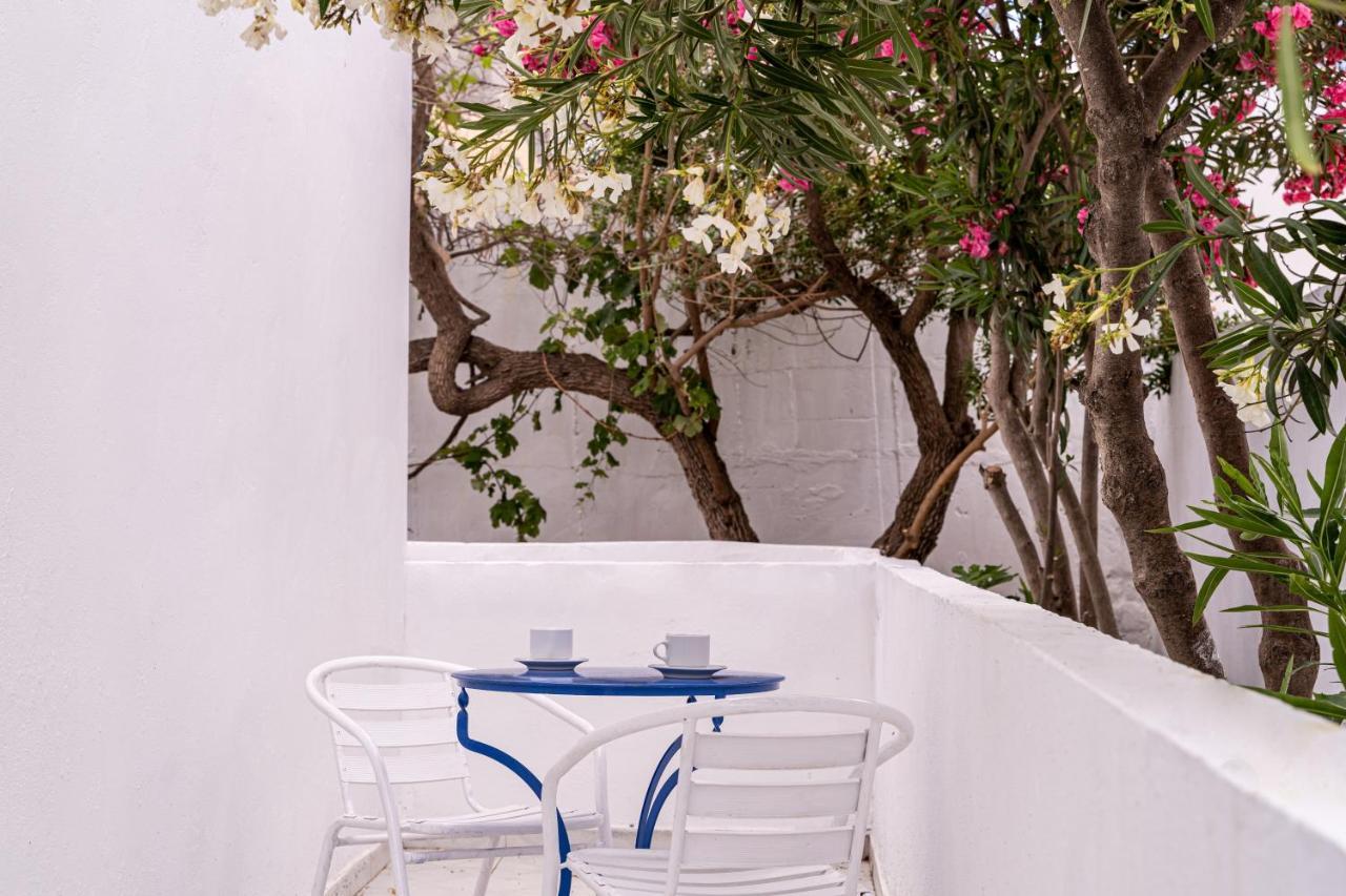 Ikaros Aparthotel Karterados (Santorini)