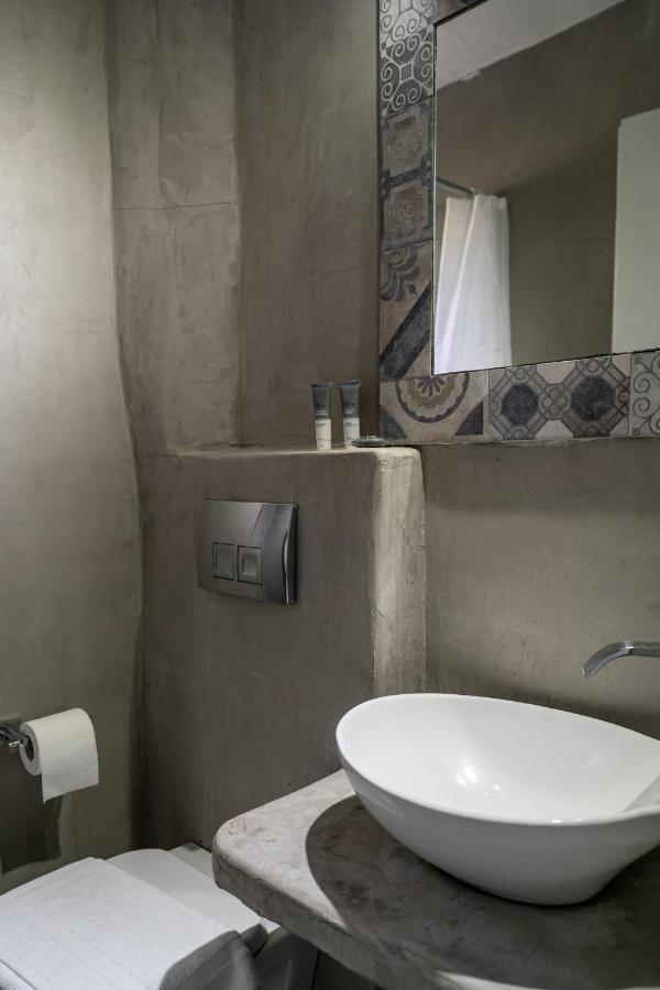 Ikaros Aparthotel 2*
