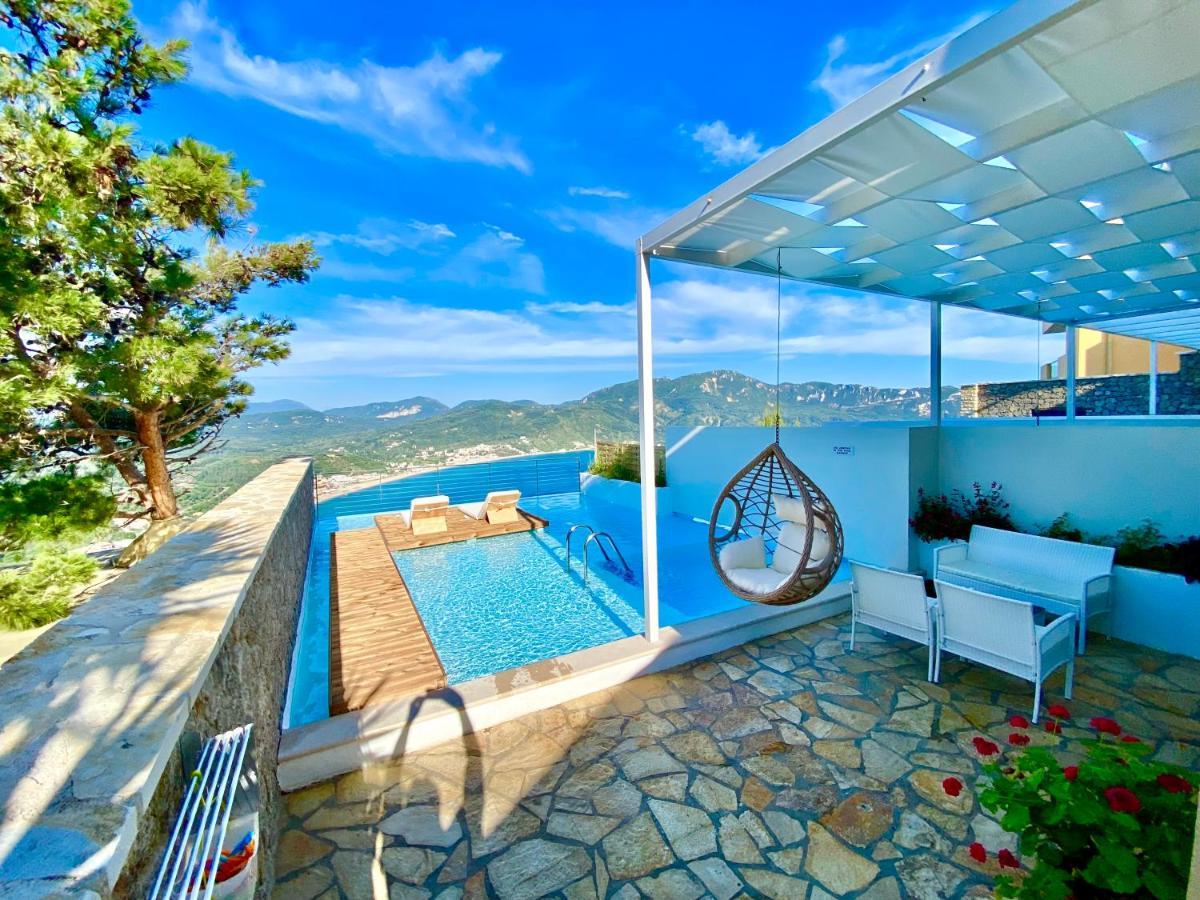 Aparthotel Zeus Throne