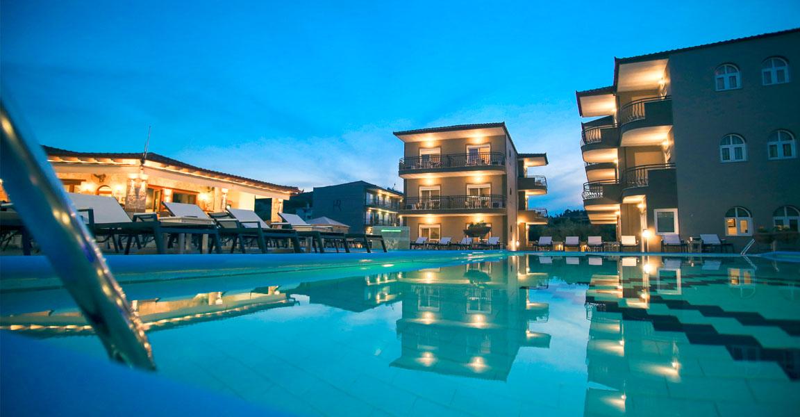 Royal And Aparthotel 4*