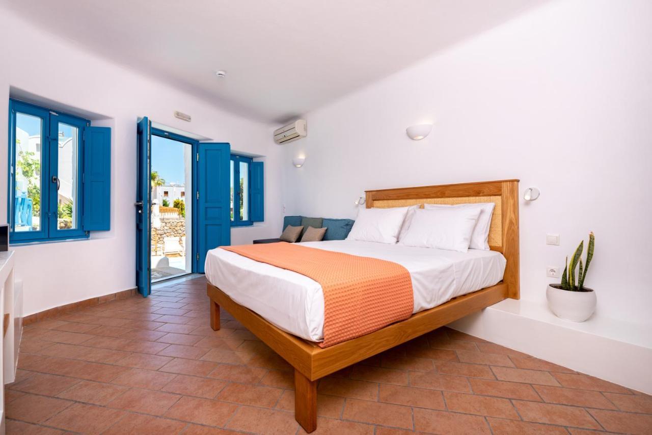 Seaside Breeze Kamari (Santorini)