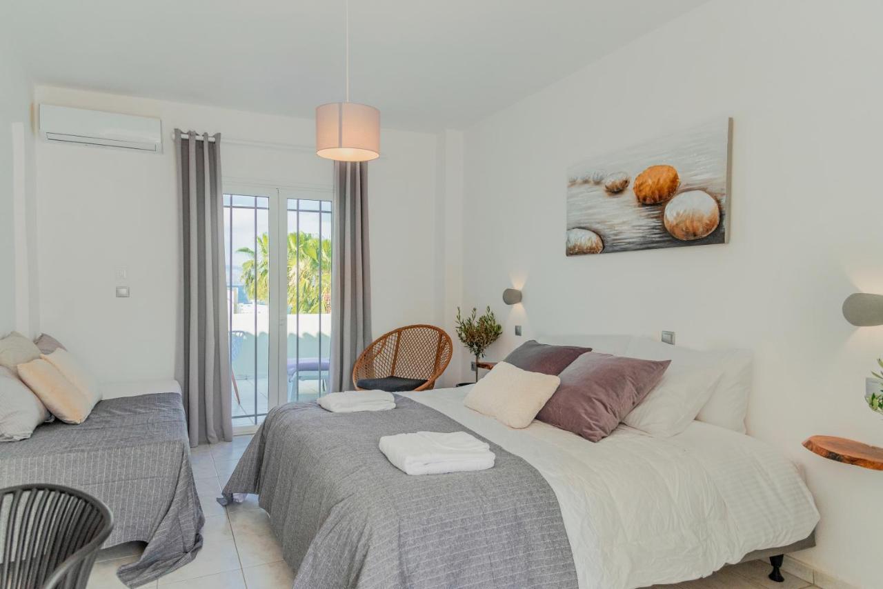 Olive Grove Beachfront & Seaview (adults Only)