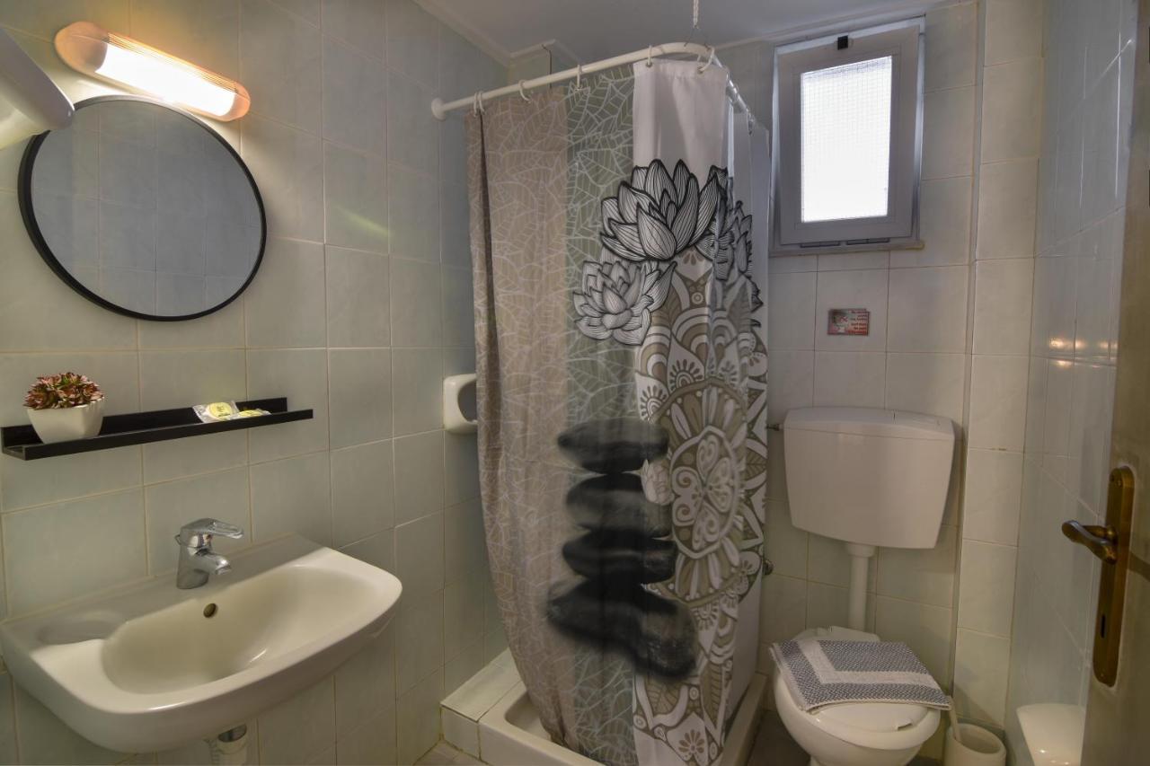 Mayflower Peros Studios Apartment *