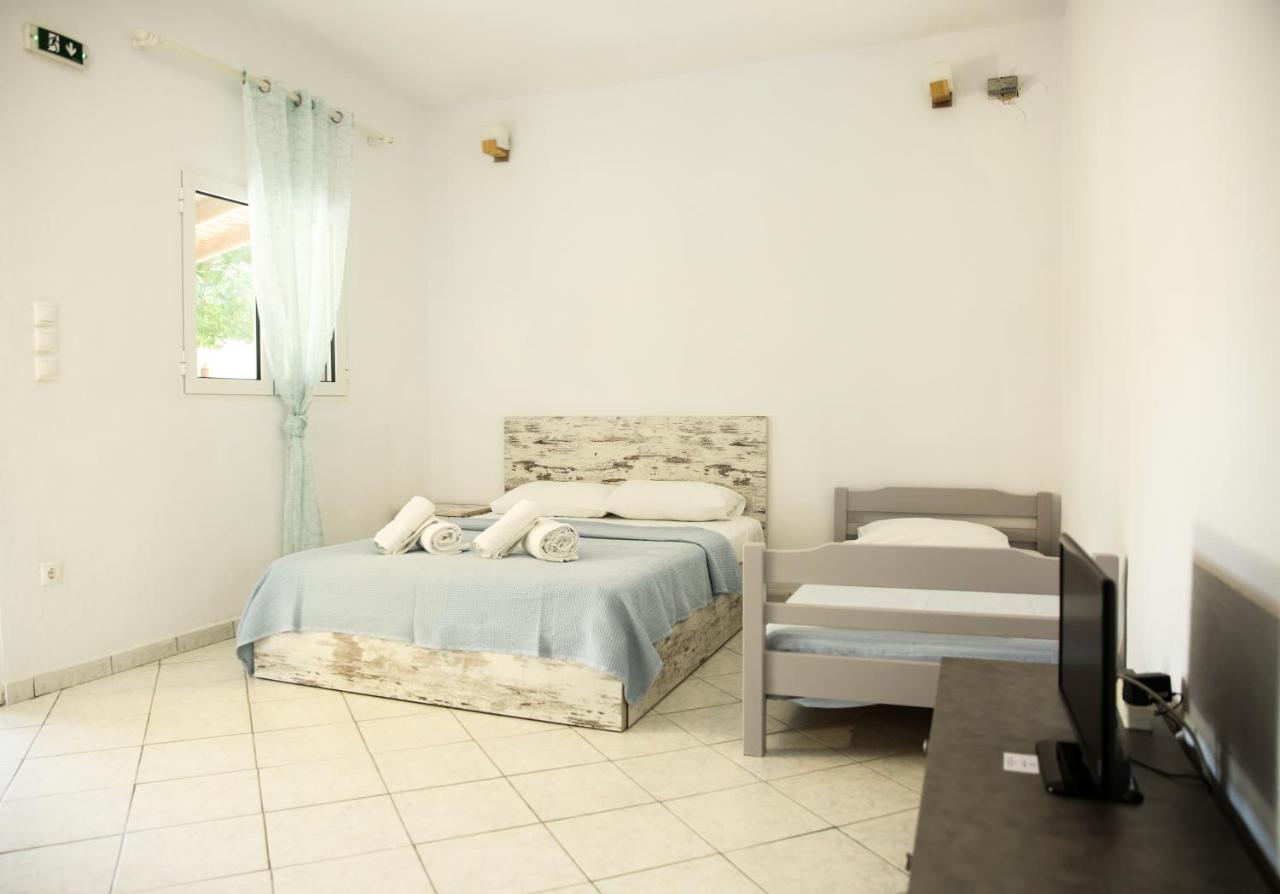 Elena Aparthotel