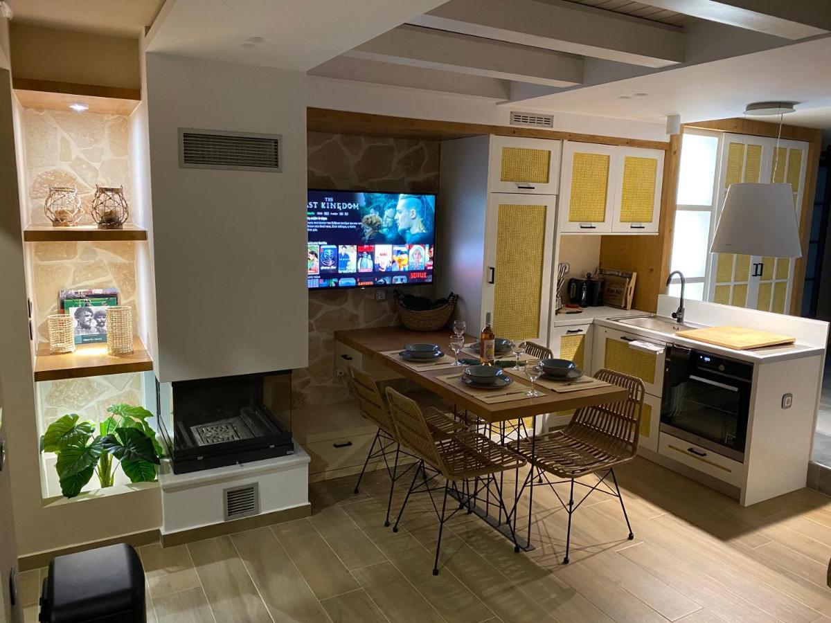 Apartment Papaduke House