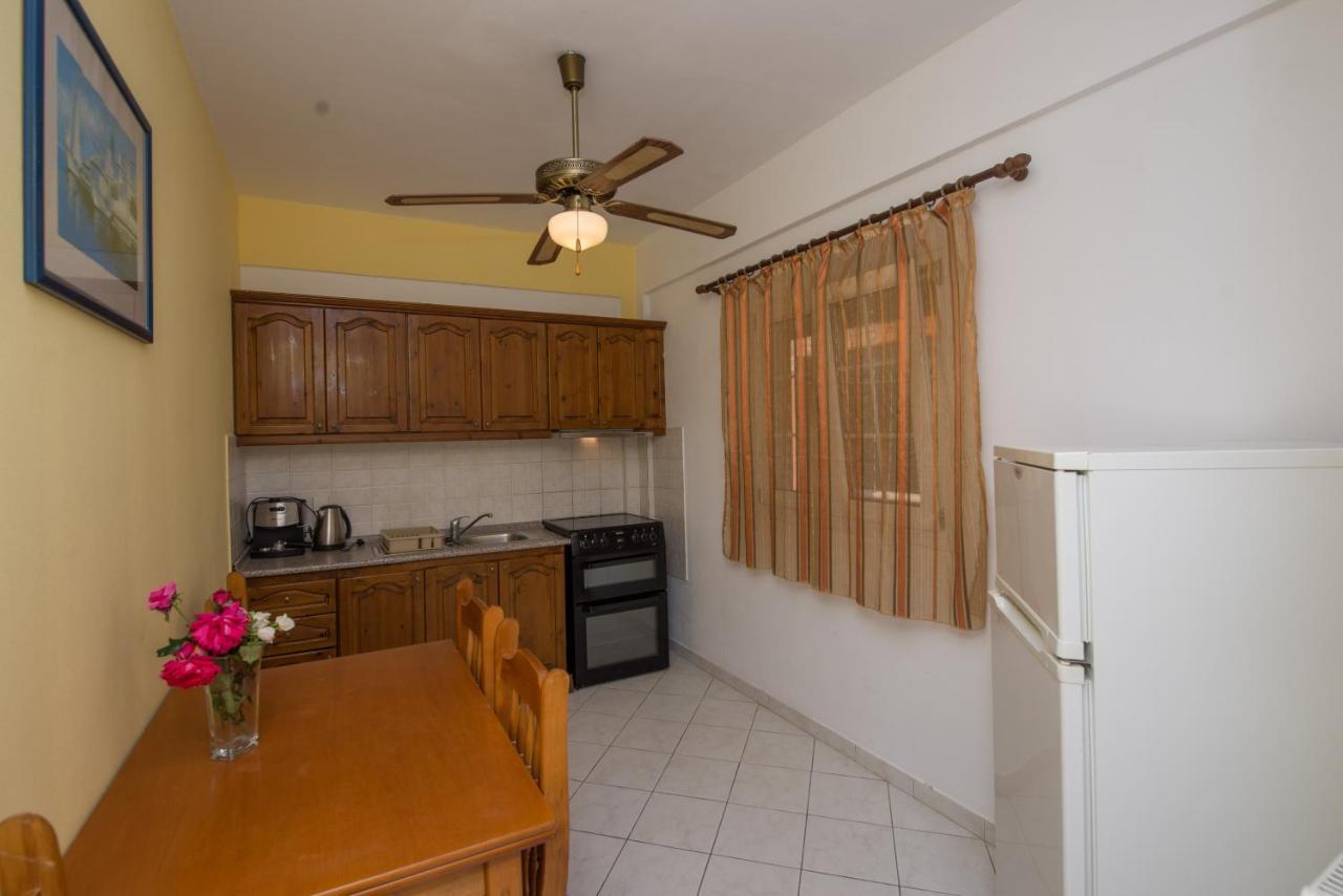 Kogeros Apartment Agios Georgios Pagon