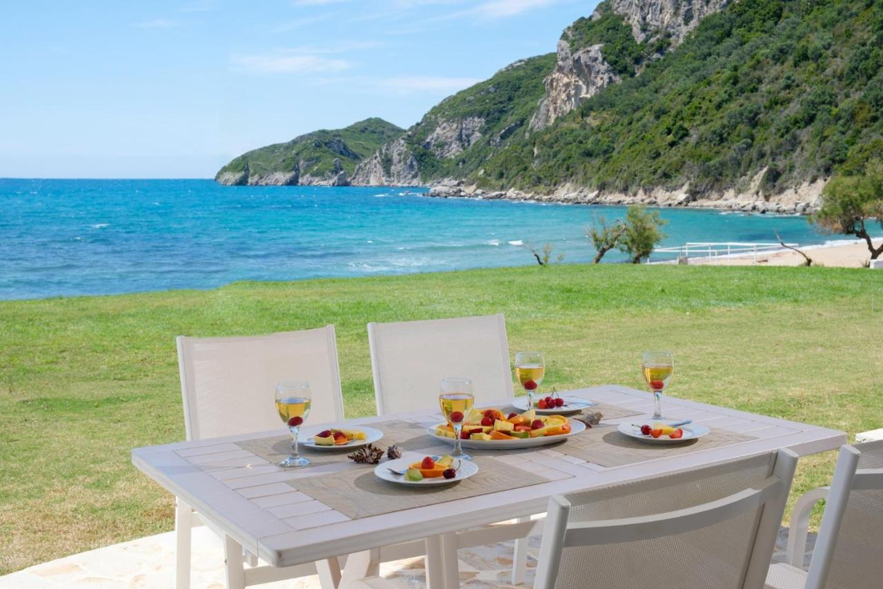 Armikes Beachfront *
