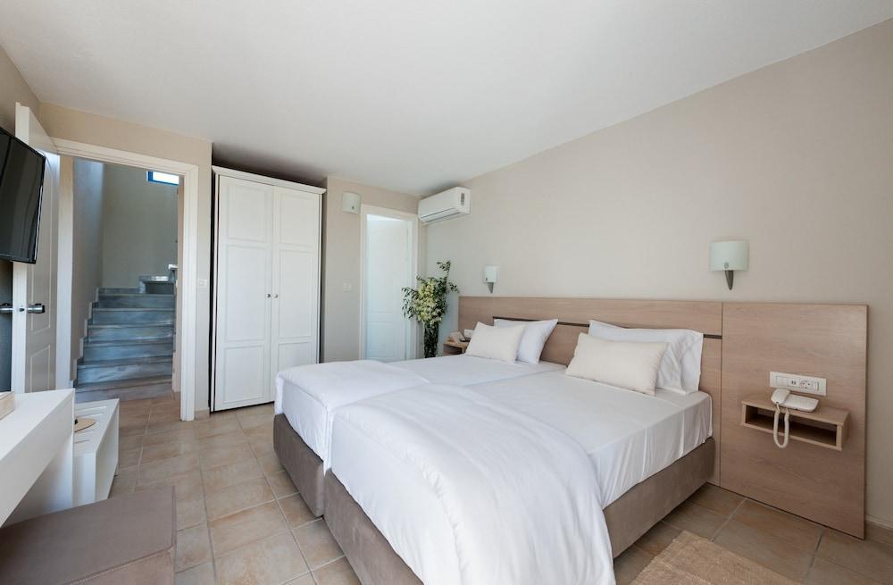 Aparthotel Ammoudia Maisonettes