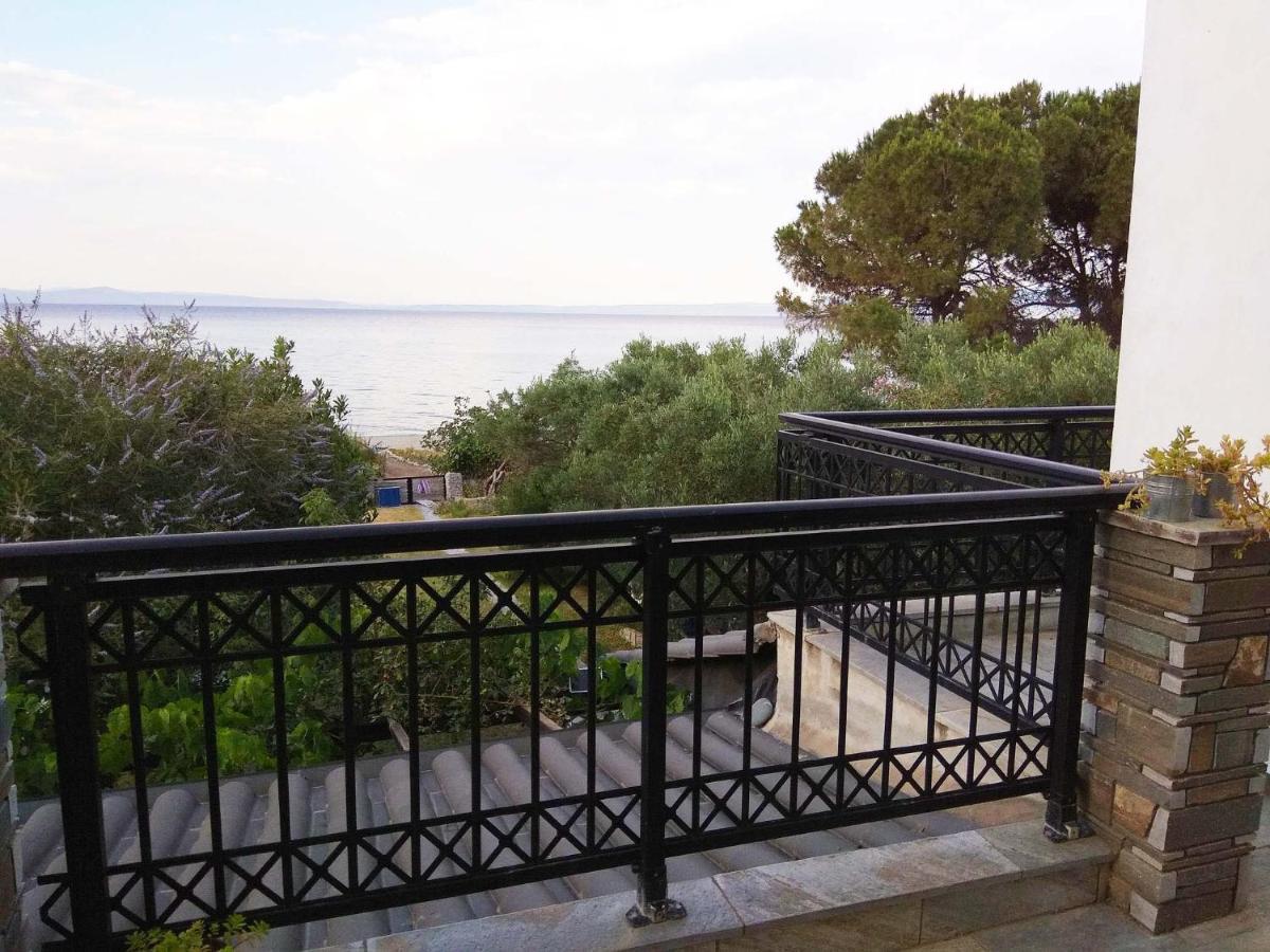 Holiday home Front In Polychrono Hanioti