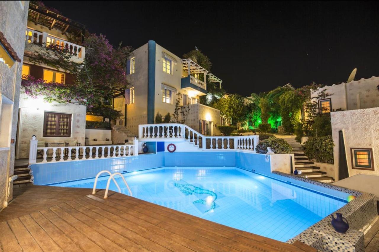 We Offer A Pleasant In A Beautiful Setting *