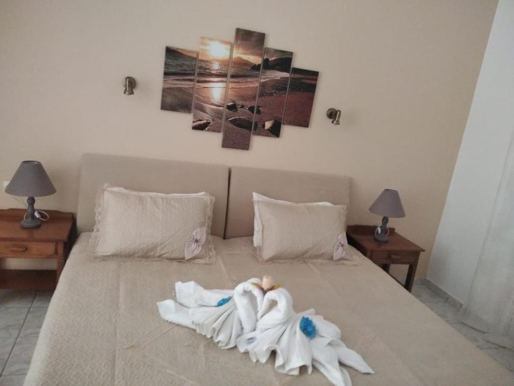 Golden Sun Apartment *