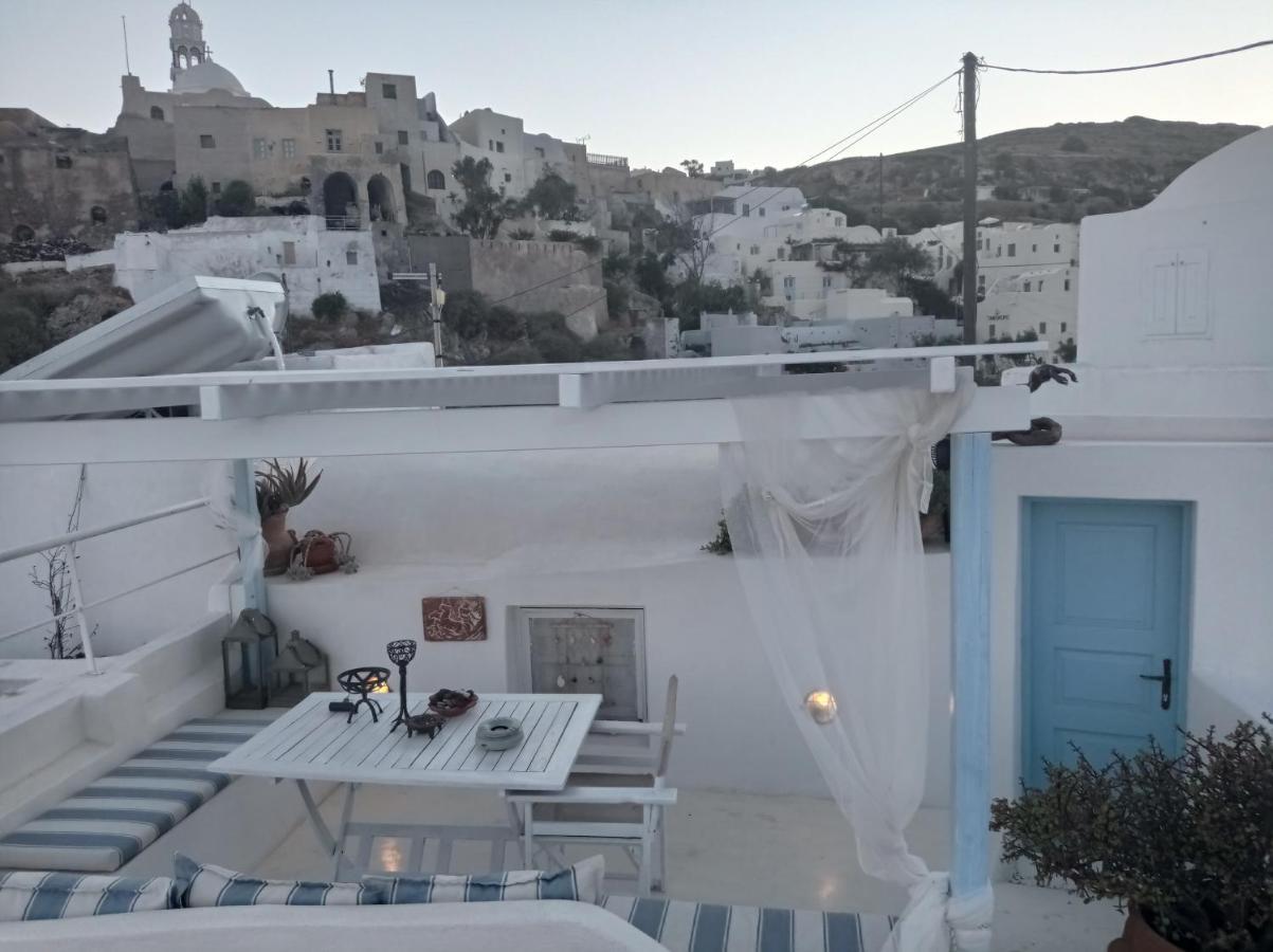 Casanova's House * Emporio (Santorini)