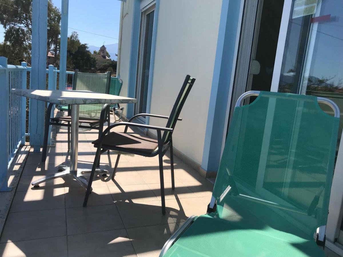Tranquil Vista Villa: Seaside Retreat With Private Pool Kefalas