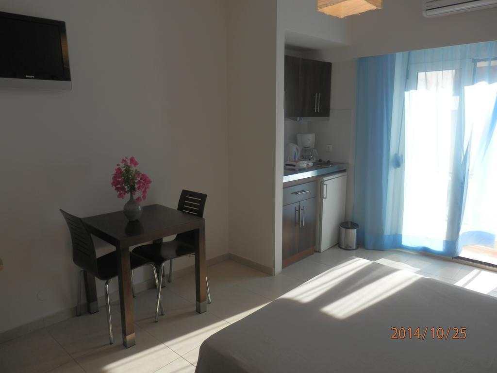 Glaros Aparthotel Agia Galini (Crete)