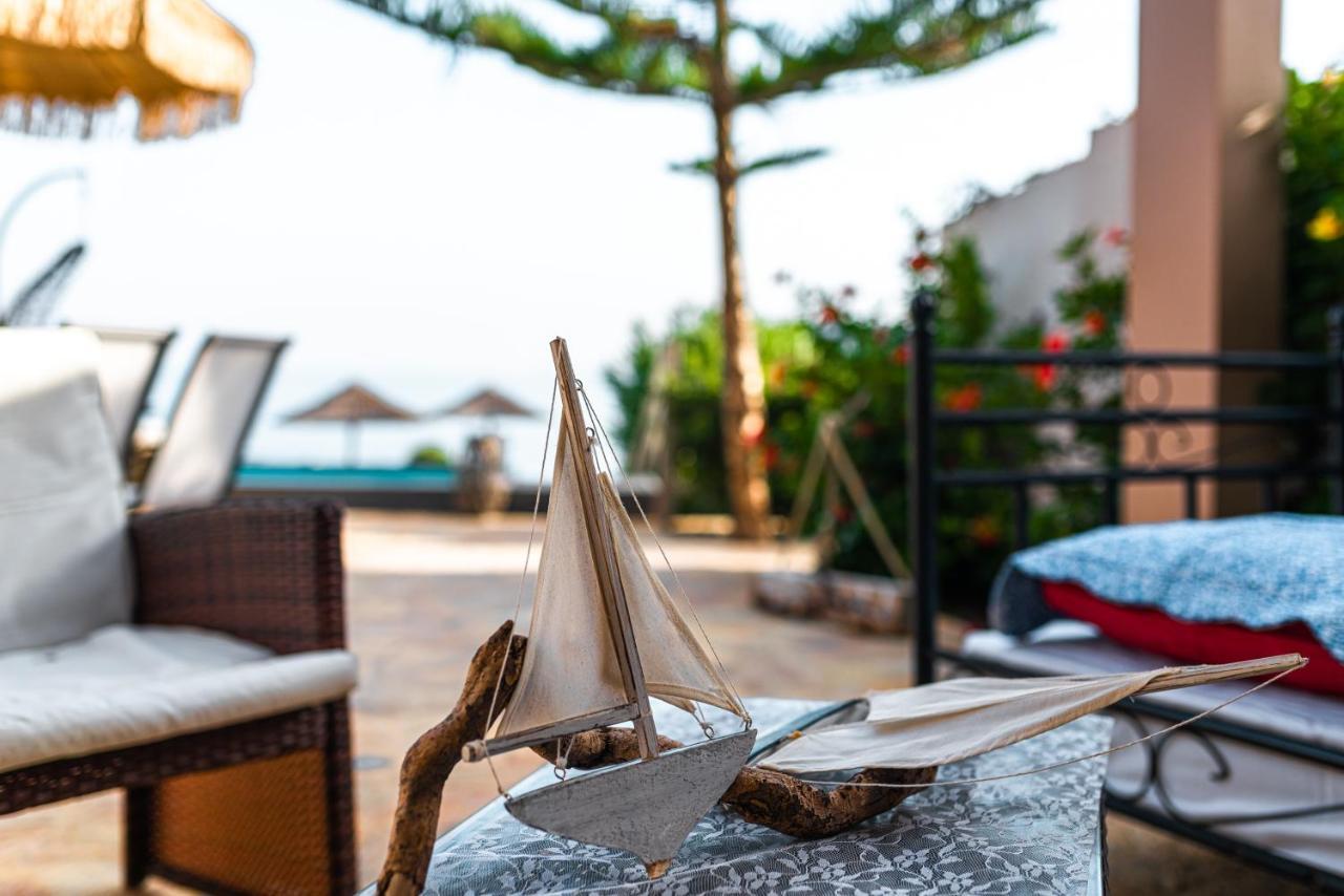 Beachfront Andriana With Mini Pool And Villa Vasilikos (Zakynthos)