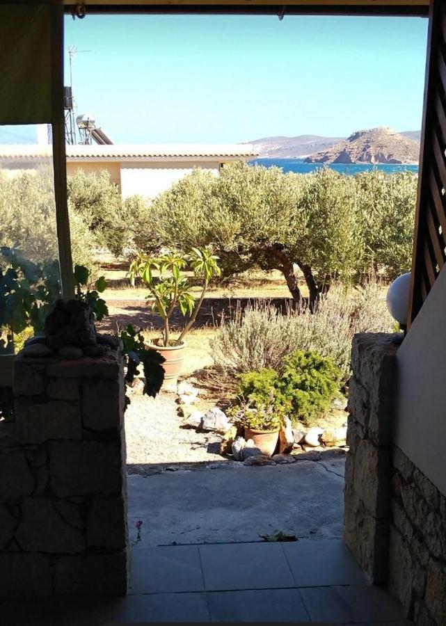 Agnanti Apartment *