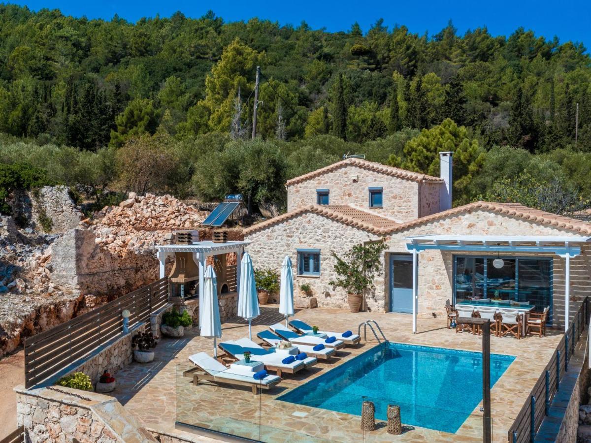 Daniela - Private Pool And Serene Location, By Zantewize Villa *