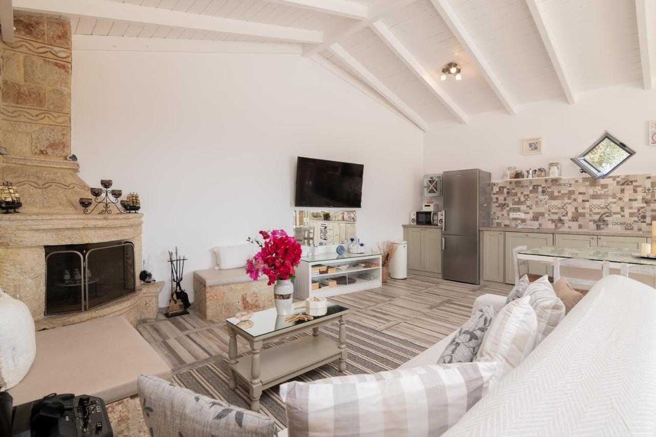 Villa Daniela - Private Pool And Serene Location, By Zantewize