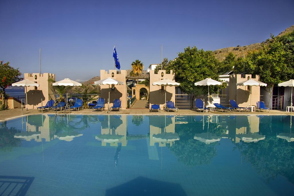 Ilyssion Hotel 2*