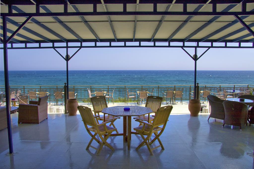 Ilyssion Hotel 2*