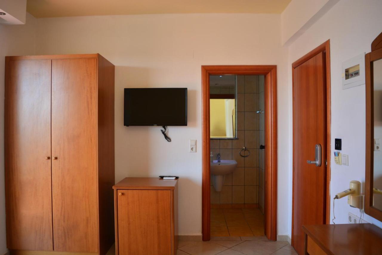 Hotel Krini 4*